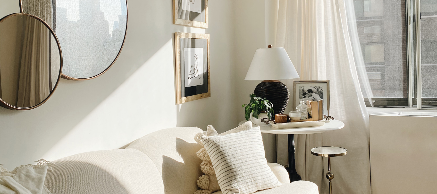 Timeless living room by New York interior design studio Grace Mammen Design.